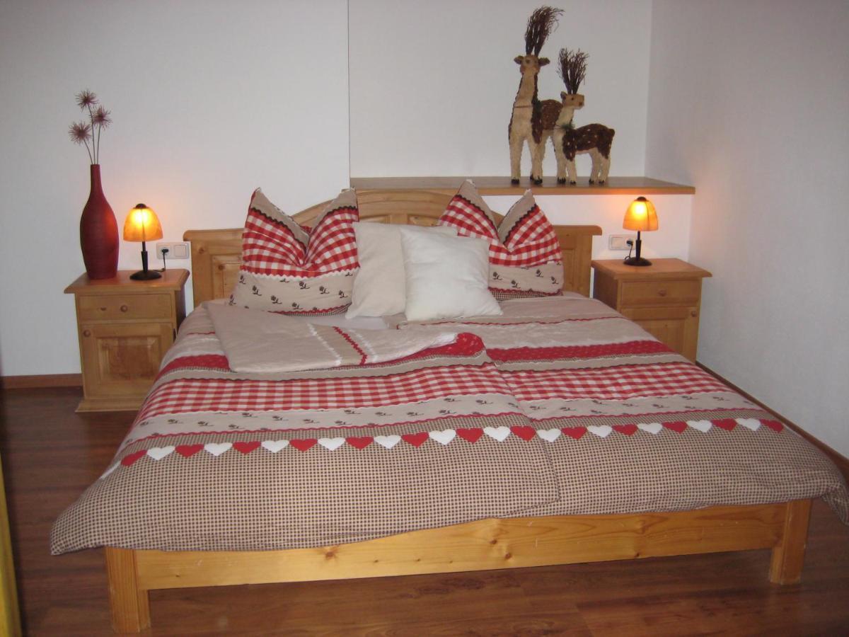 Landhotel Zum Staffelwirt Jachenau Esterno foto