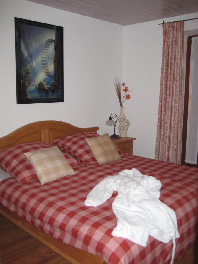 Landhotel Zum Staffelwirt Jachenau Esterno foto